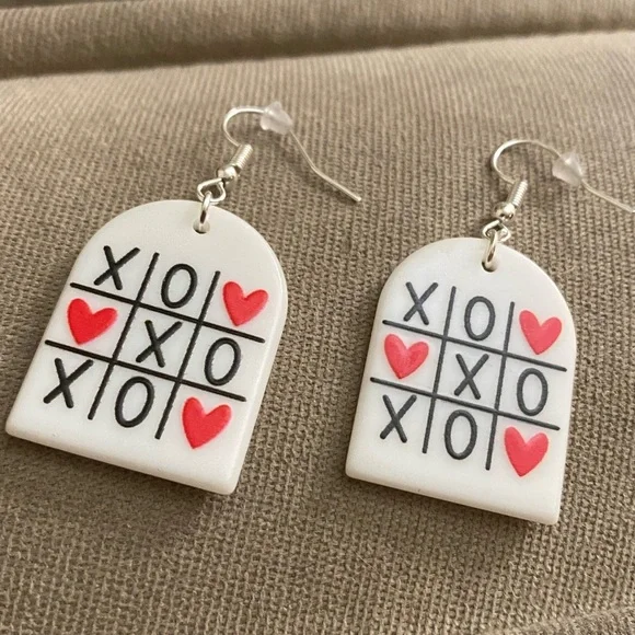 NWT - tic tac toe love acrylic dangle double sided earrings set - Picture 3 of 3